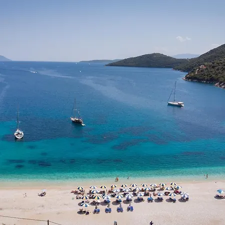 아파트 Ta Kavourakia *