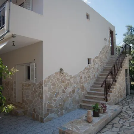 Ta Kavourakia 아파트 미크로스 지알로스