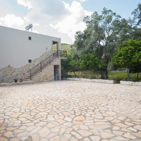 Ta Kavourakia 아파트 *