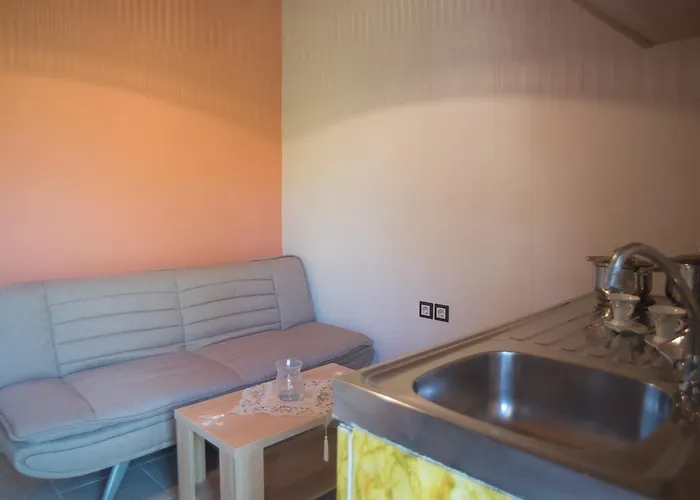 Ta Kavourakia * Mikros Gialos